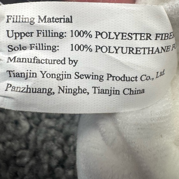 NWT Squishmallows Gray Shark Plush Slippers Size 9-10 Toddler - Picture 5 of 6